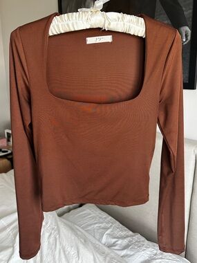 gaze Brown Square Neck Long Sleeve Crop Top